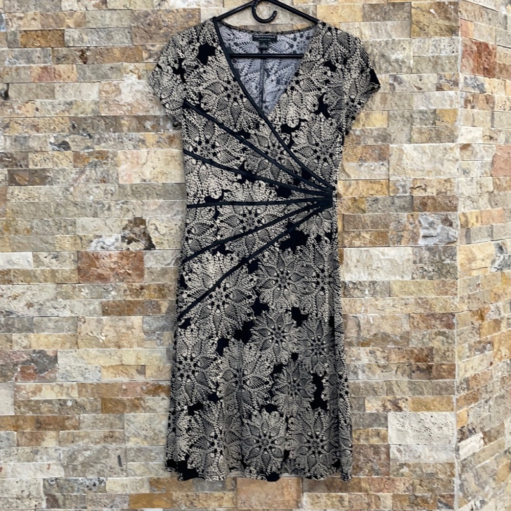 Connected apparel dress Size 6